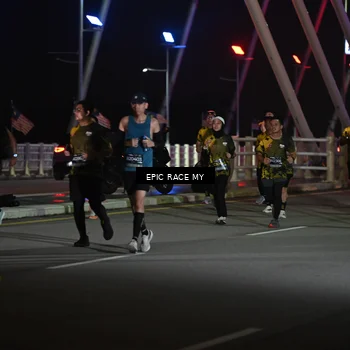 Runner Photo 6132410