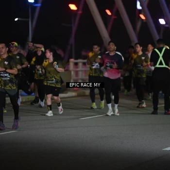Runner Photo 6132451