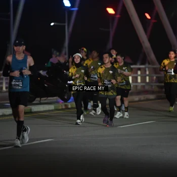 Runner Photo 6132453
