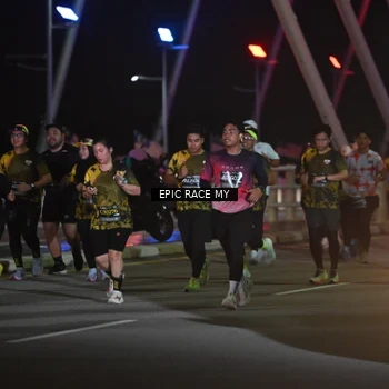 Runner Photo 6132478