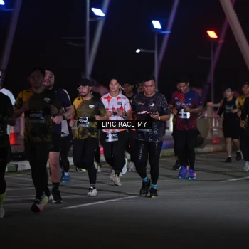Runner Photo 6132549