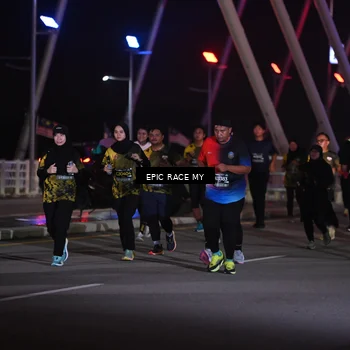 Runner Photo 6132675