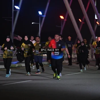 Runner Photo 6132691