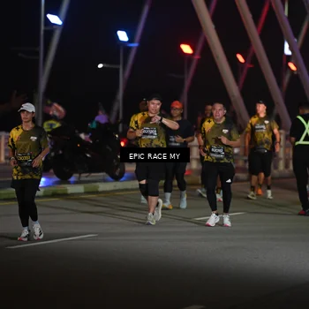 Runner Photo 6132800