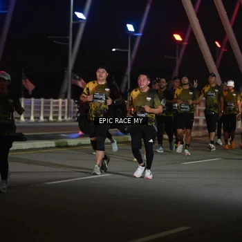 Runner Photo 6132817