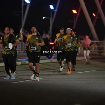 Runner Photo 6132886