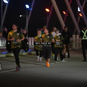 Runner Photo 6132903