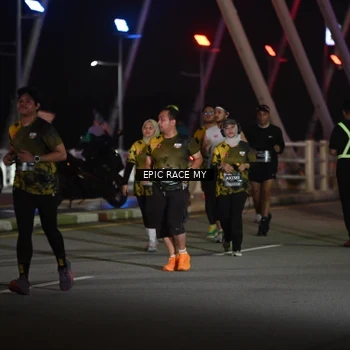 Runner Photo 6132913
