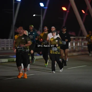Runner Photo 6132921