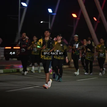 Runner Photo 6132971