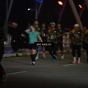 Runner Photo 6133029
