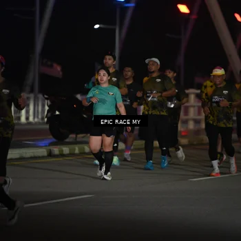 Runner Photo 6133031