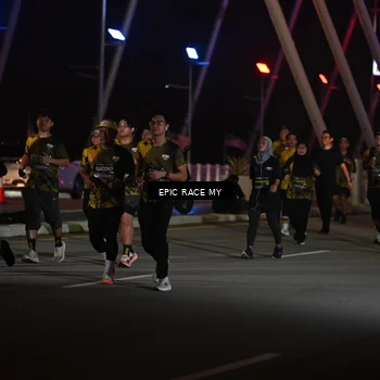 Runner Photo 6133085