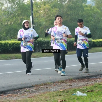 Runner Photo 6133090