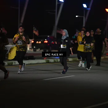 Runner Photo 6133097