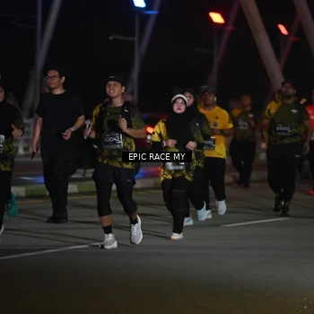 Runner Photo 6133113