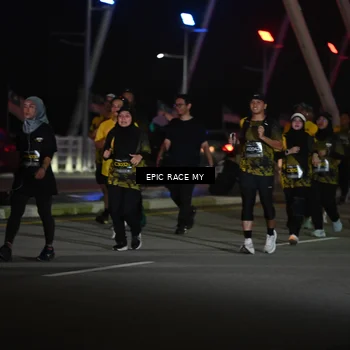 Runner Photo 6133115