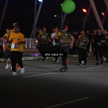 Runner Photo 6133130