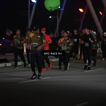 Runner Photo 6133135