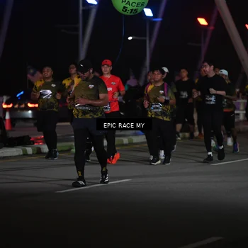 Runner Photo 6133140
