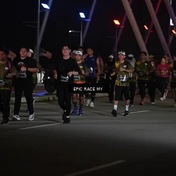 Runner Photo 6133149