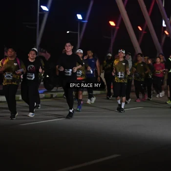 Runner Photo 6133152