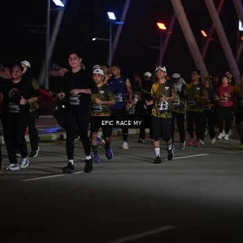 Runner Photo 6133156