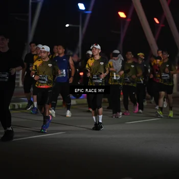 Runner Photo 6133157