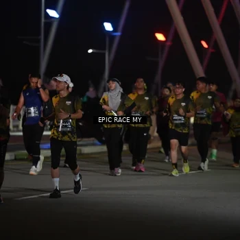 Runner Photo 6133176