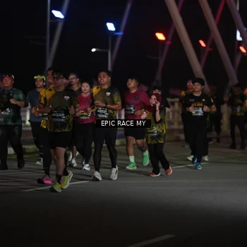 Runner Photo 6133210