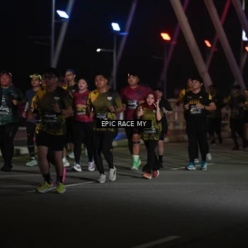 Runner Photo 6133215