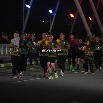 Runner Photo 6133216