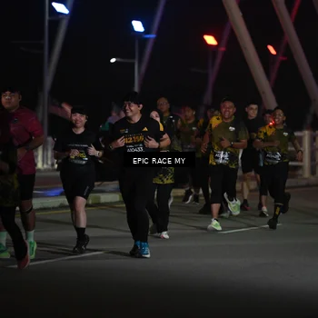 Runner Photo 6133246