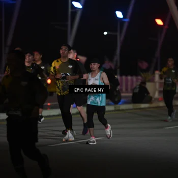 Runner Photo 6133266