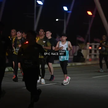 Runner Photo 6133277