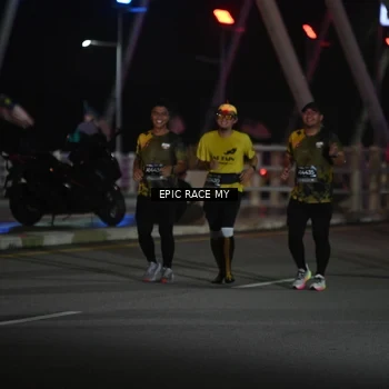 Runner Photo 6133290