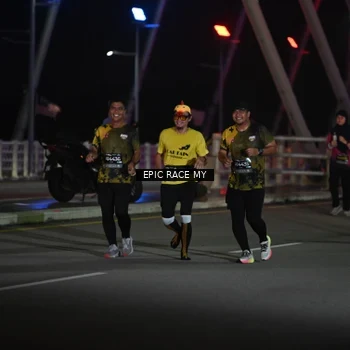Runner Photo 6133300