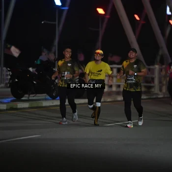 Runner Photo 6133304