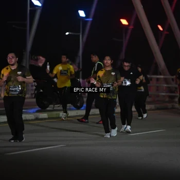 Runner Photo 6133384