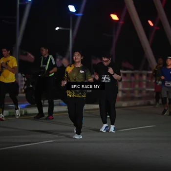 Runner Photo 6133393