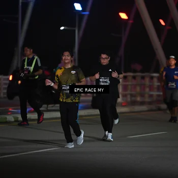 Runner Photo 6133394