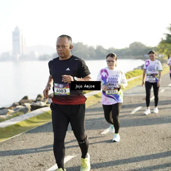 Runner Photo 6133402