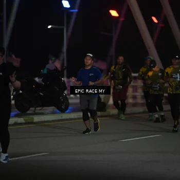 Runner Photo 6133421