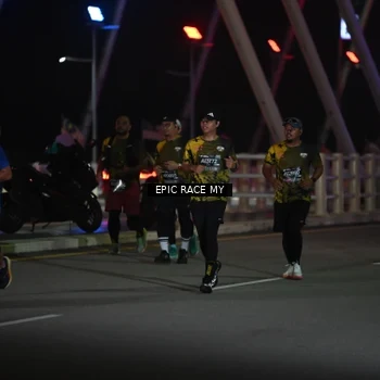 Runner Photo 6133434