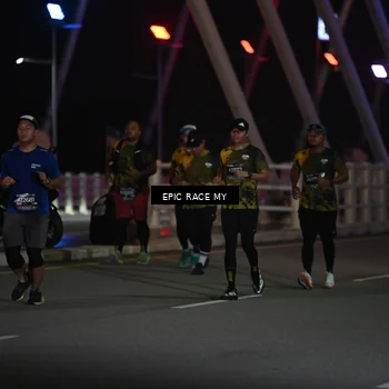 Runner Photo 6133442