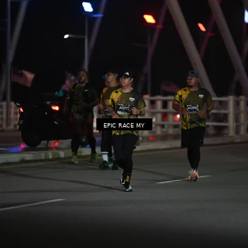 Runner Photo 6133443