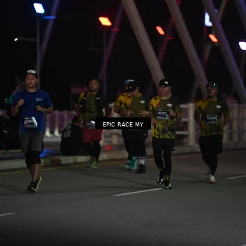 Runner Photo 6133450