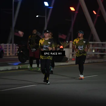 Runner Photo 6133461