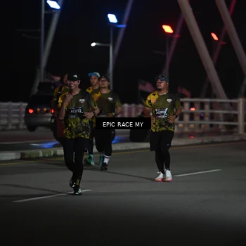 Runner Photo 6133466