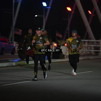 Runner Photo 6133474